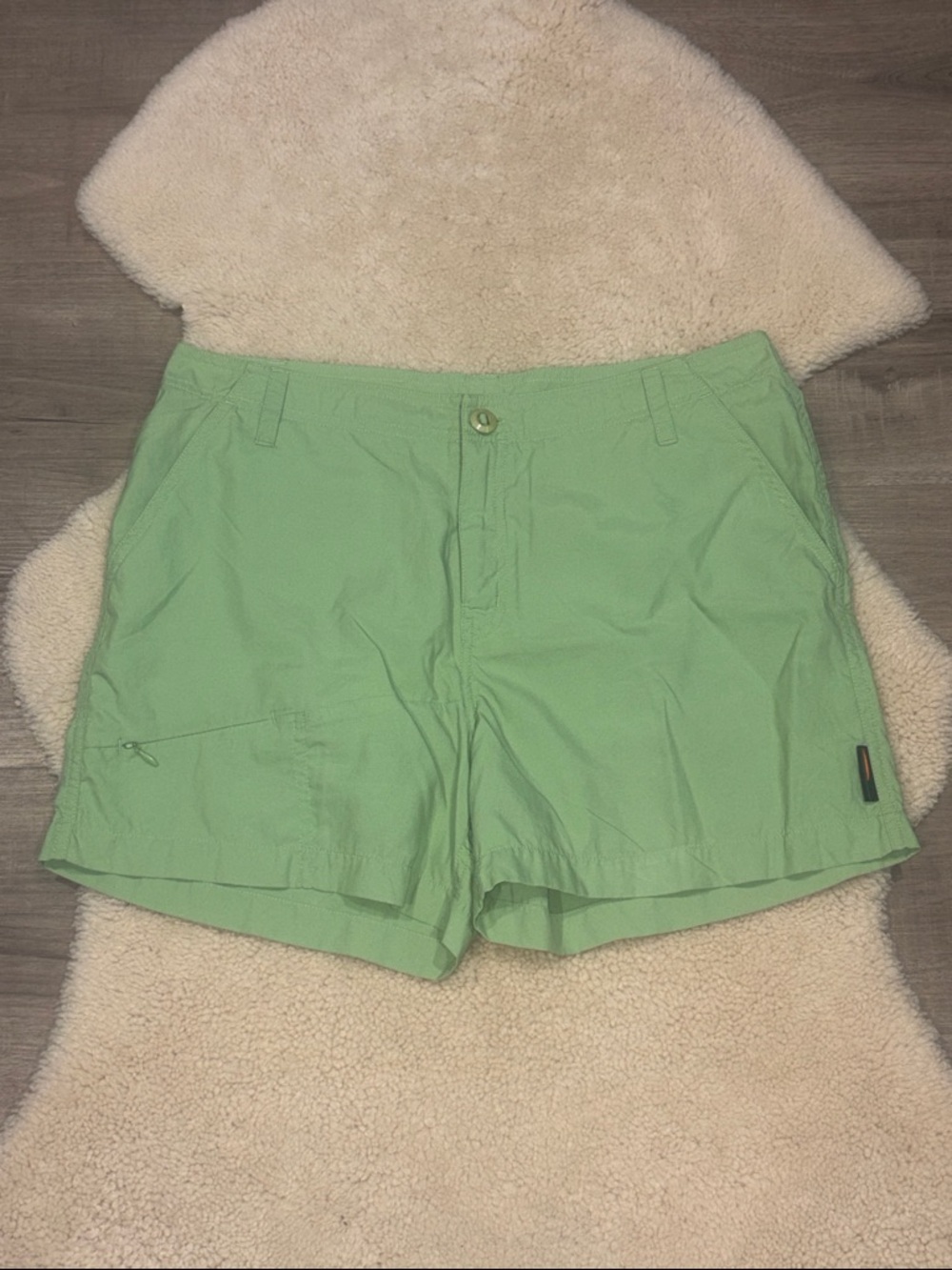 Chlorophylle Maya hiking shorts, spring green, women’s 10